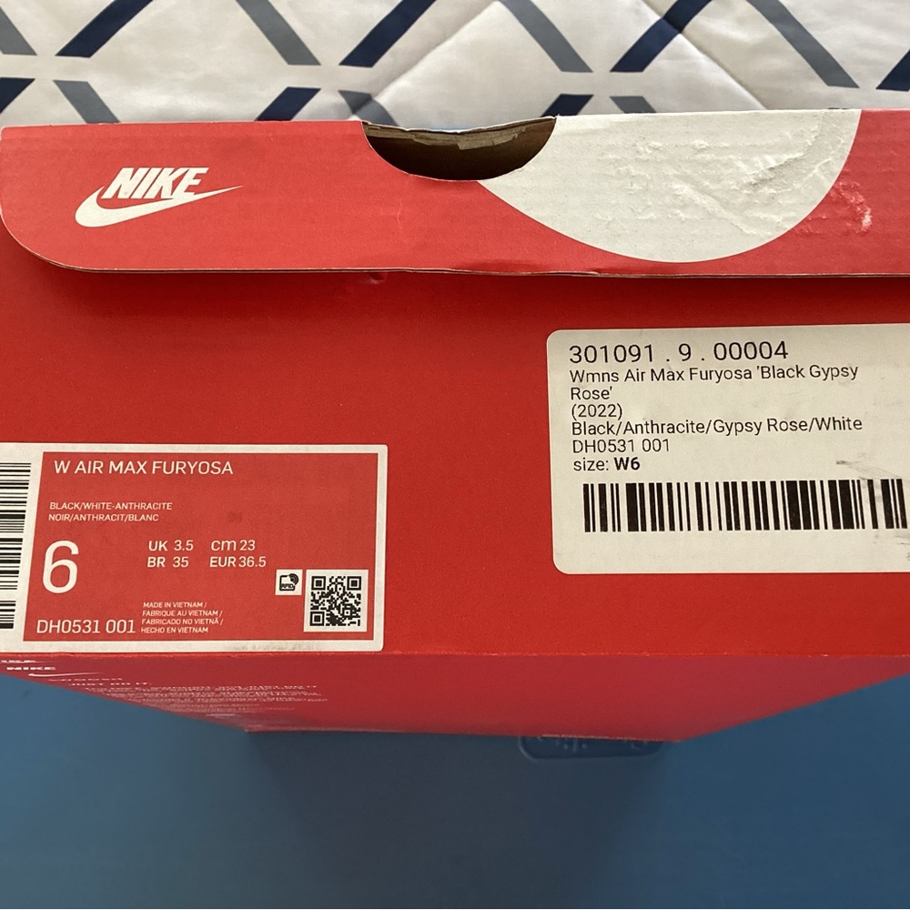 Nike Air Max Furyosa in Black and White